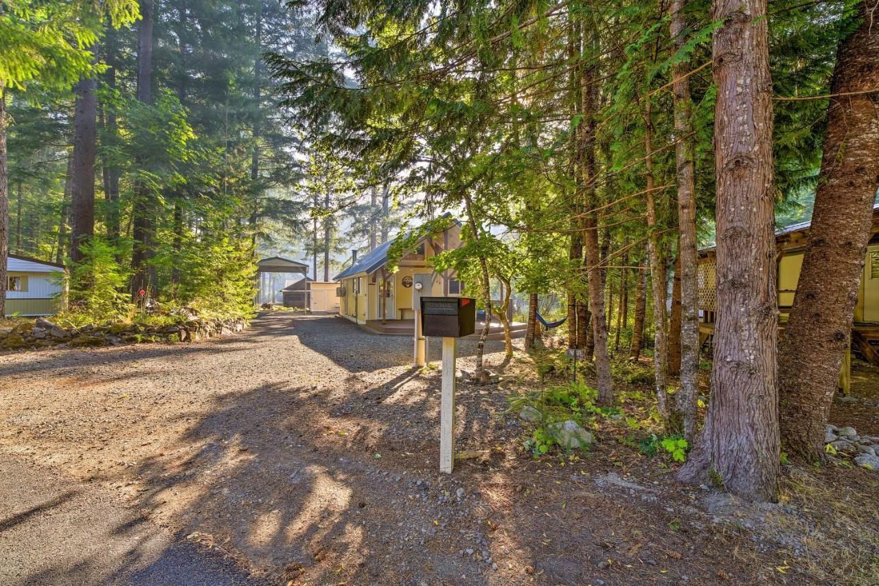 Wandering Elk Retreat With Golf Access! Holiday home Packwood